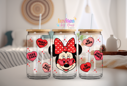 MINNIE MOUSE WITH CONVERSATIONAL HEARTS UV DTF CUP WRAP